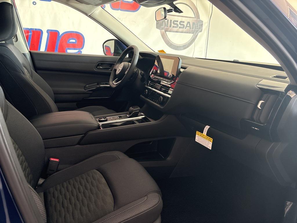 new 2025 Nissan Pathfinder car, priced at $37,278