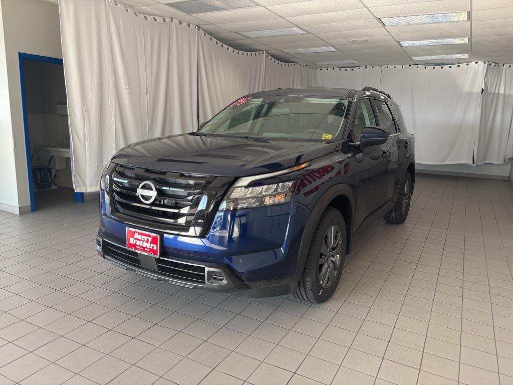 new 2025 Nissan Pathfinder car, priced at $37,278