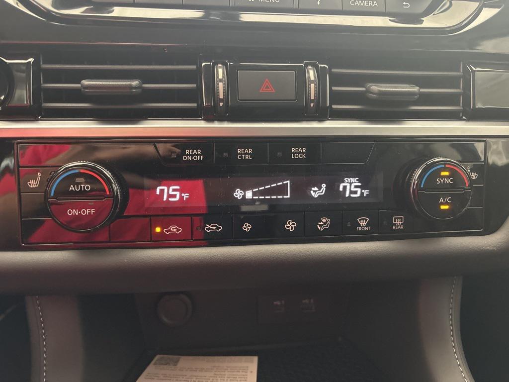 new 2025 Nissan Pathfinder car, priced at $37,278