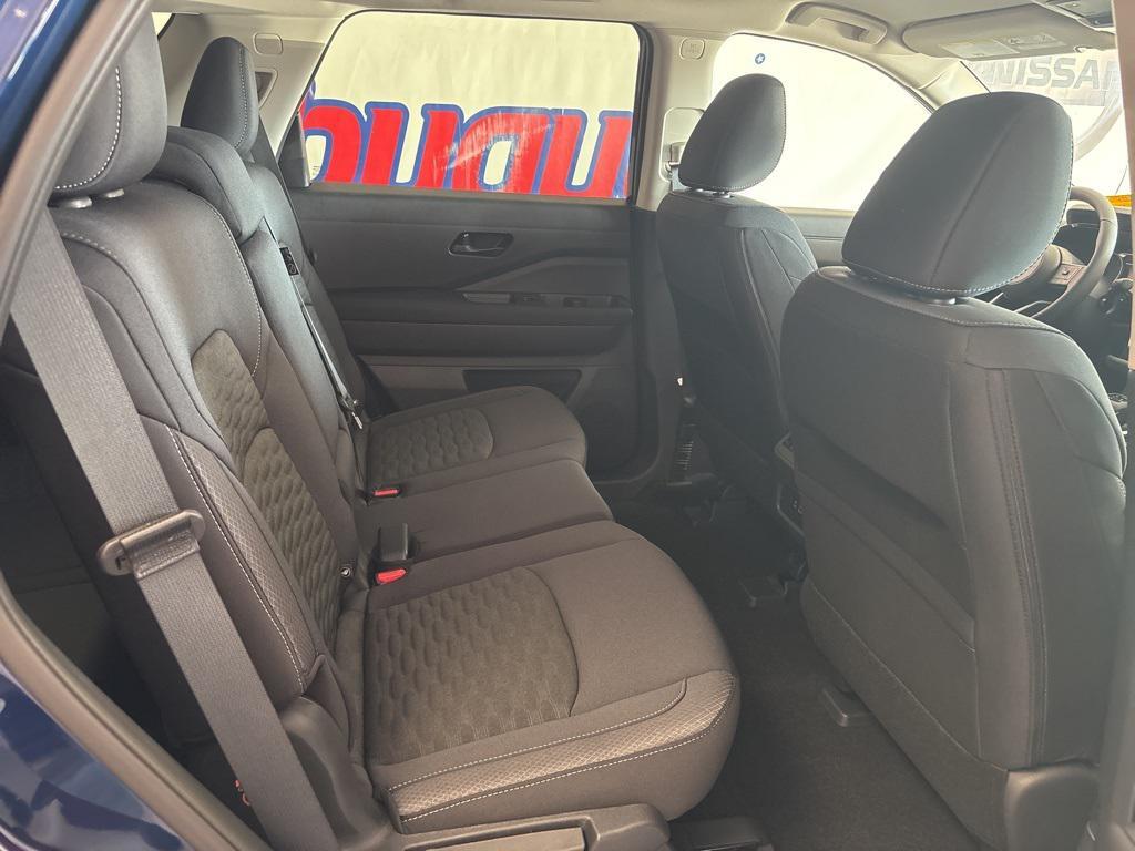 new 2025 Nissan Pathfinder car, priced at $37,278
