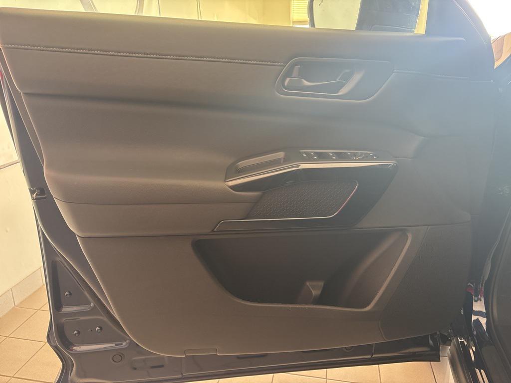 new 2025 Nissan Pathfinder car, priced at $37,278