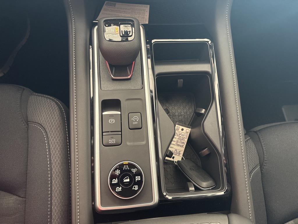 new 2025 Nissan Pathfinder car, priced at $37,278