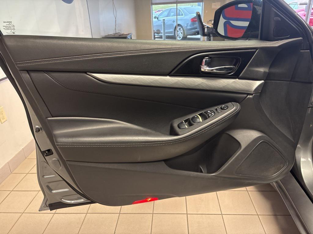 used 2016 Nissan Maxima car, priced at $12,857