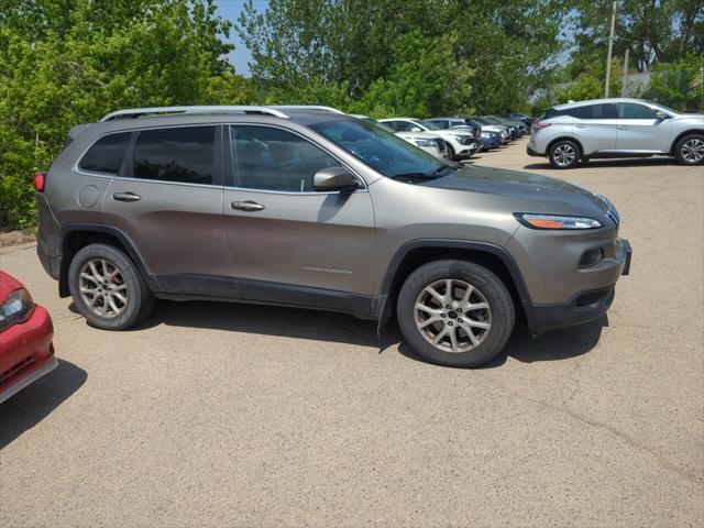 used 2018 Jeep Cherokee car, priced at $10,975