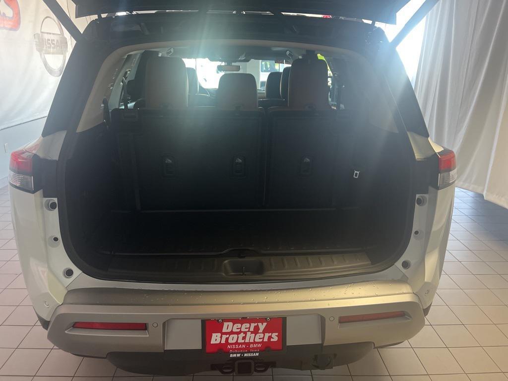 new 2025 Nissan Pathfinder car, priced at $53,307