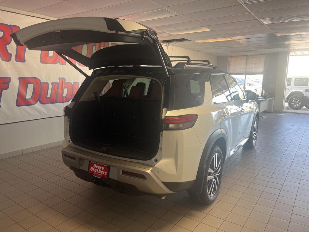 new 2025 Nissan Pathfinder car, priced at $53,307