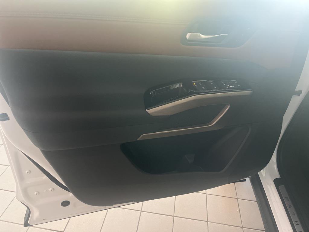 new 2025 Nissan Pathfinder car, priced at $53,307