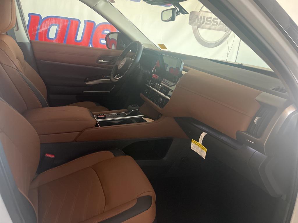 new 2025 Nissan Pathfinder car, priced at $53,307