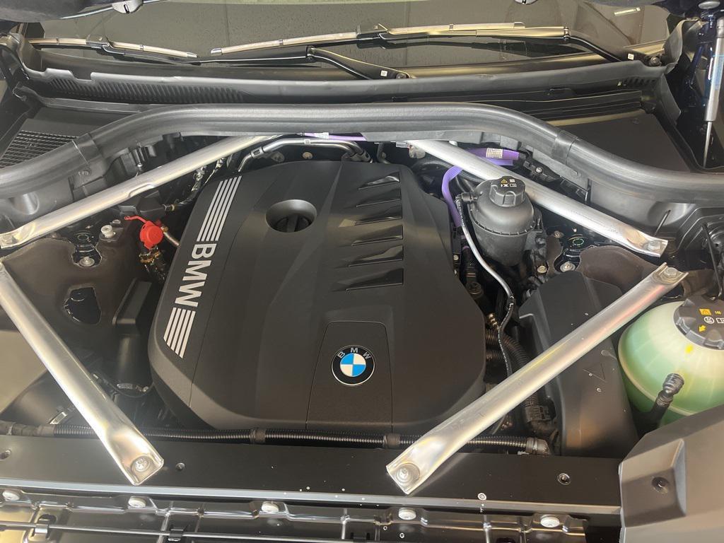 new 2026 BMW X7 car, priced at $99,775