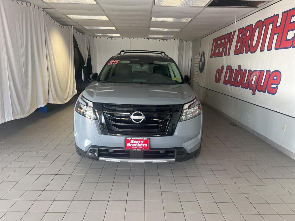 new 2025 Nissan Pathfinder car, priced at $54,331