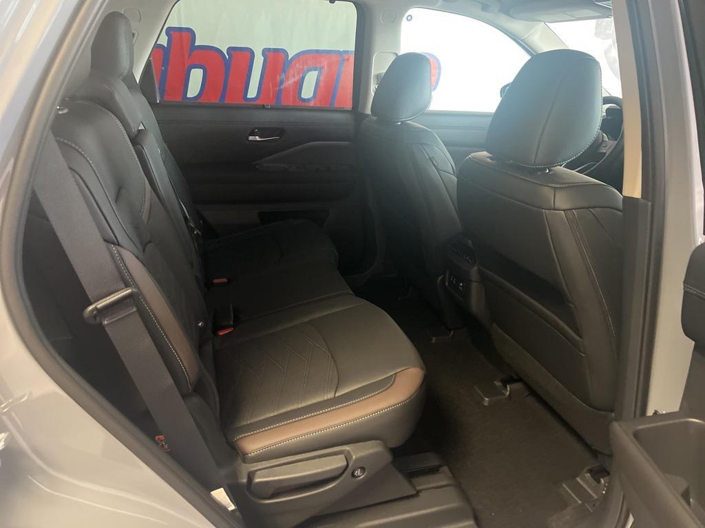 new 2025 Nissan Pathfinder car, priced at $54,331