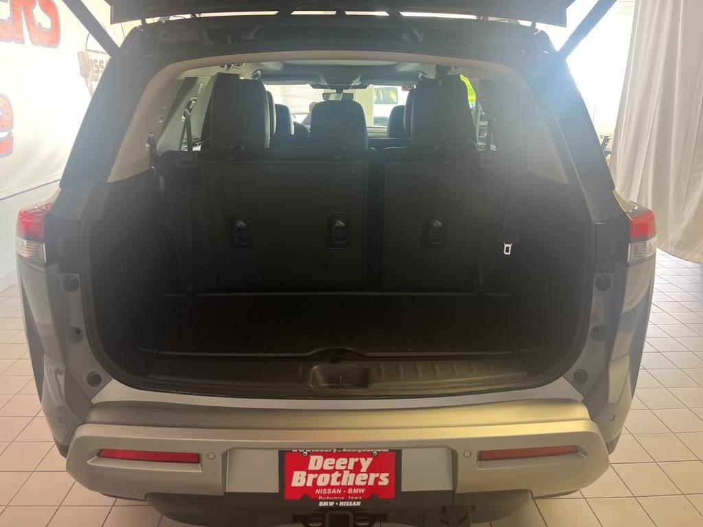 new 2025 Nissan Pathfinder car, priced at $54,331