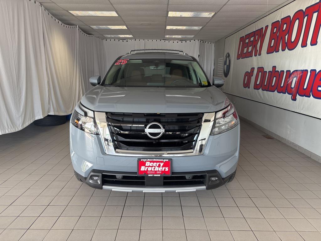 new 2025 Nissan Pathfinder car, priced at $47,008