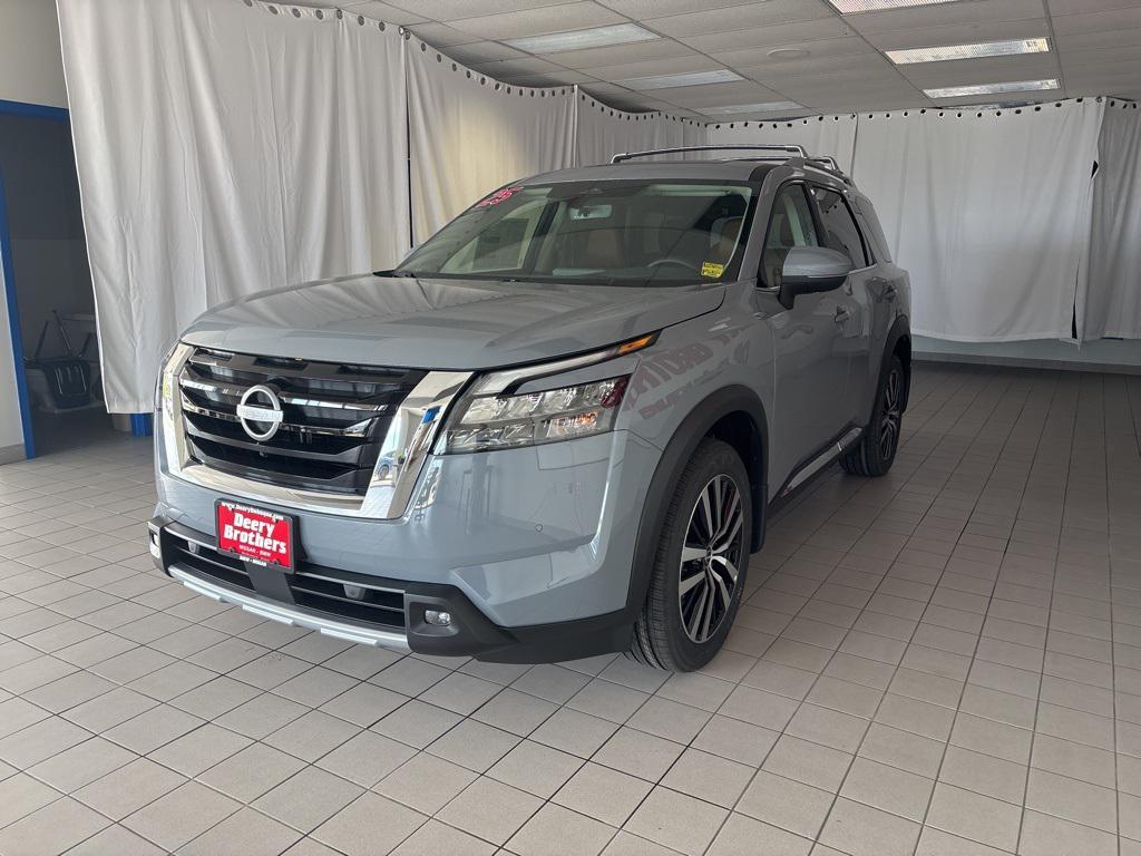 new 2025 Nissan Pathfinder car, priced at $47,008