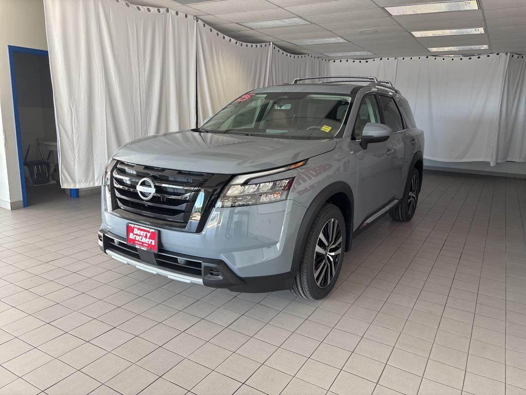 new 2025 Nissan Pathfinder car, priced at $49,535
