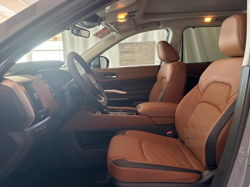 new 2025 Nissan Pathfinder car, priced at $49,535