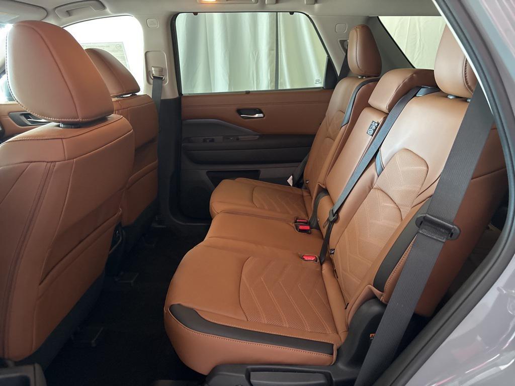new 2025 Nissan Pathfinder car, priced at $49,535