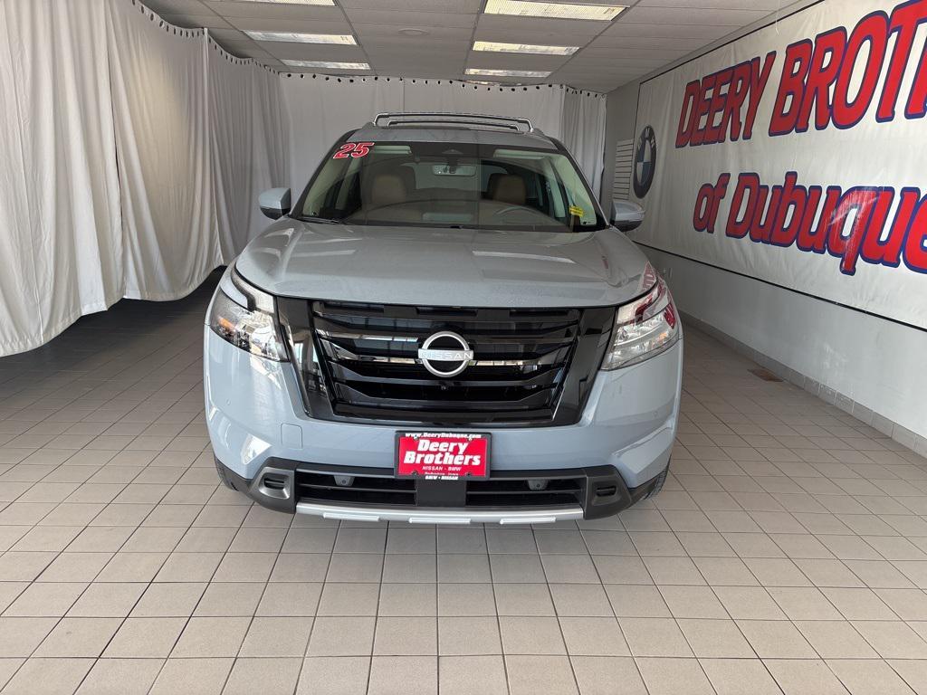 new 2025 Nissan Pathfinder car, priced at $49,535