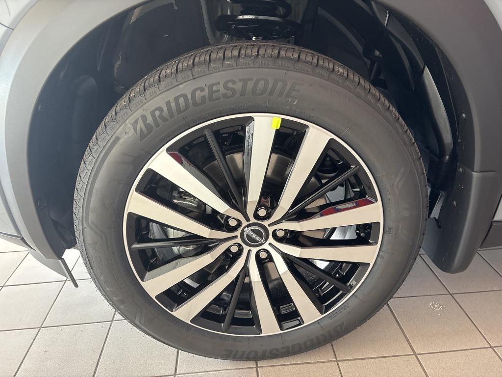 new 2025 Nissan Pathfinder car, priced at $49,535