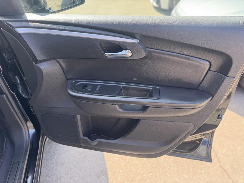 used 2012 Chevrolet Traverse car, priced at $7,500