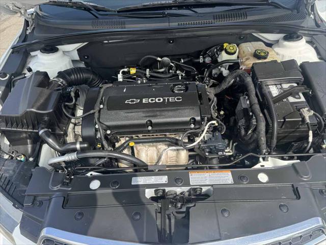 used 2014 Chevrolet Cruze car, priced at $5,700