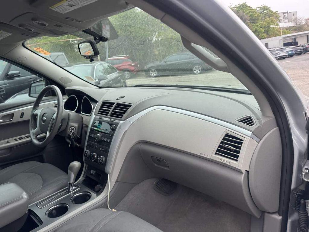used 2012 Chevrolet Traverse car, priced at $7,500