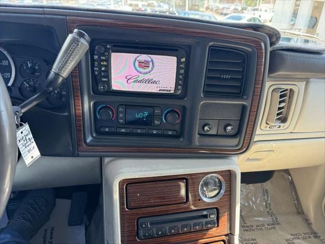 used 2004 Cadillac Escalade car, priced at $7,995