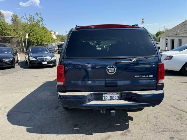 used 2004 Cadillac Escalade car, priced at $7,995