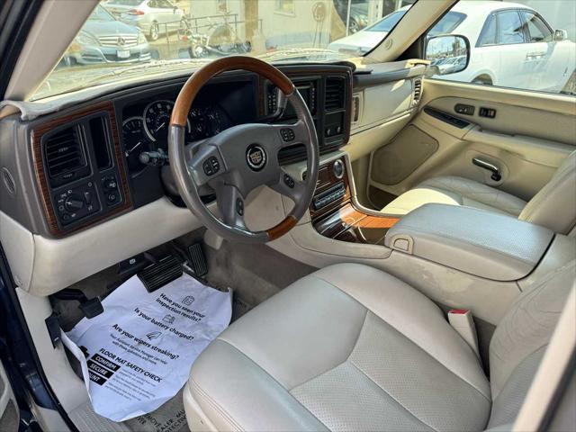 used 2004 Cadillac Escalade car, priced at $7,995