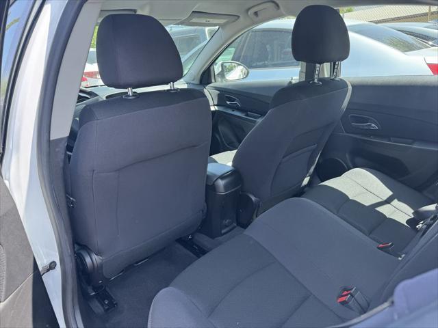 used 2014 Chevrolet Cruze car, priced at $7,500