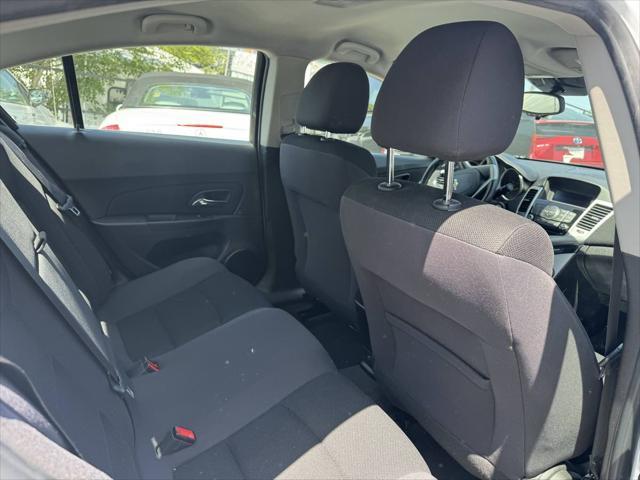 used 2014 Chevrolet Cruze car, priced at $7,500