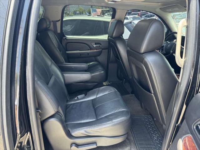 used 2009 GMC Yukon XL car, priced at $10,995