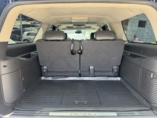 used 2009 GMC Yukon XL car, priced at $10,995