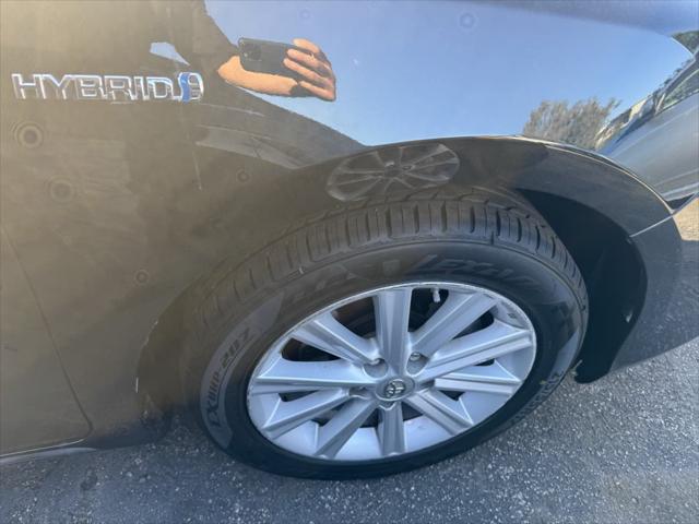 used 2013 Toyota Camry Hybrid car, priced at $11,500