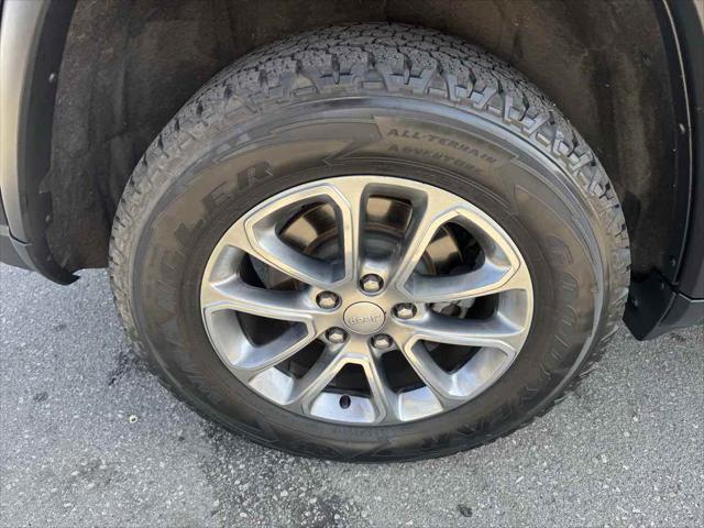 used 2014 Jeep Grand Cherokee car, priced at $12,500