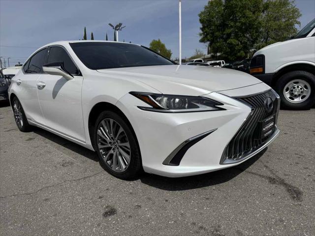 used 2021 Lexus ES 300h car, priced at $27,995