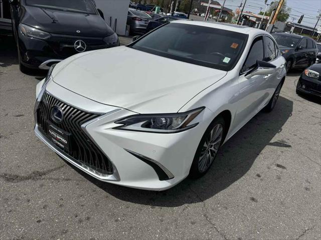used 2021 Lexus ES 300h car, priced at $27,995