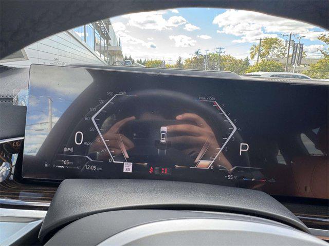 used 2025 BMW X7 car, priced at $84,998