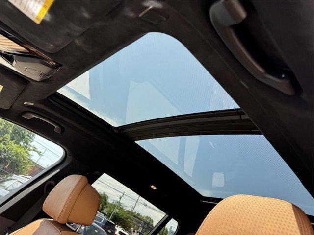 used 2022 BMW X7 car, priced at $54,998