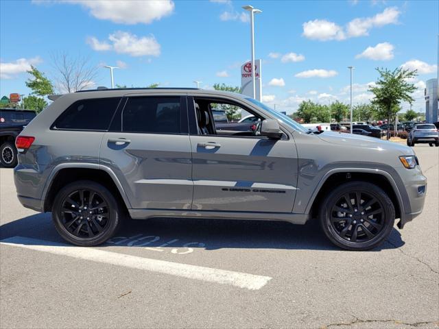 used 2022 Jeep Grand Cherokee car, priced at $27,349