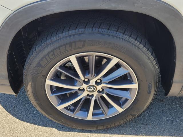 used 2019 Toyota Highlander car, priced at $26,851