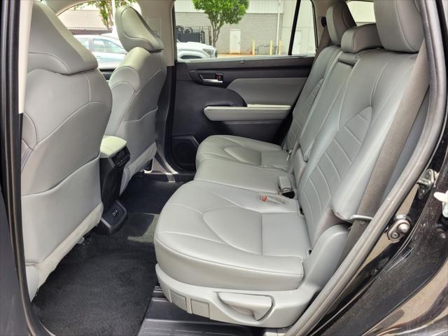 used 2021 Toyota Highlander car, priced at $29,148