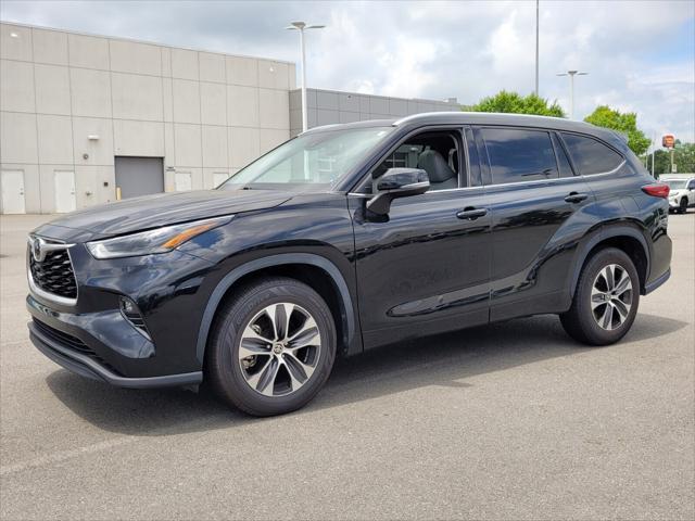 used 2021 Toyota Highlander car, priced at $29,148