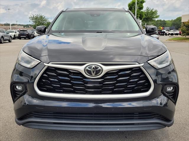 used 2021 Toyota Highlander car, priced at $29,148
