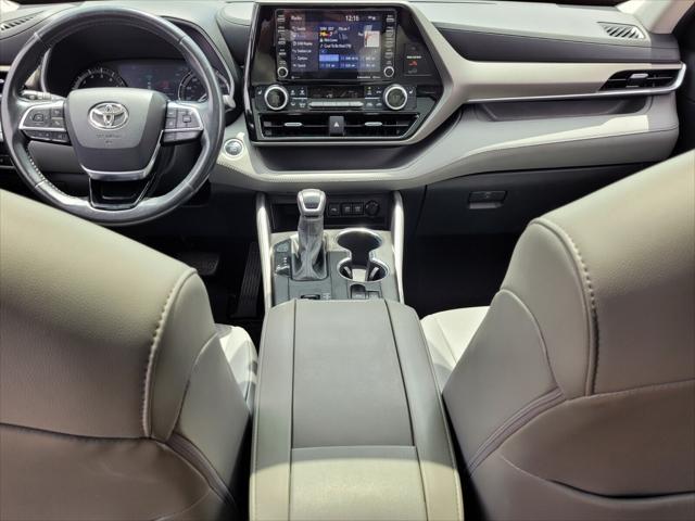 used 2021 Toyota Highlander car, priced at $29,148