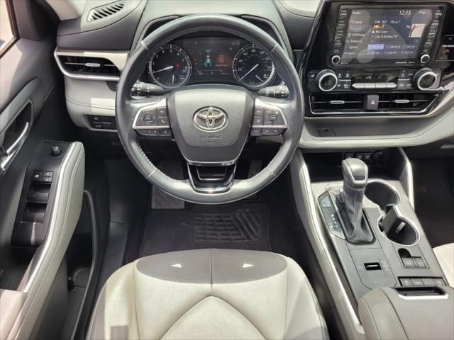 used 2021 Toyota Highlander car, priced at $29,148