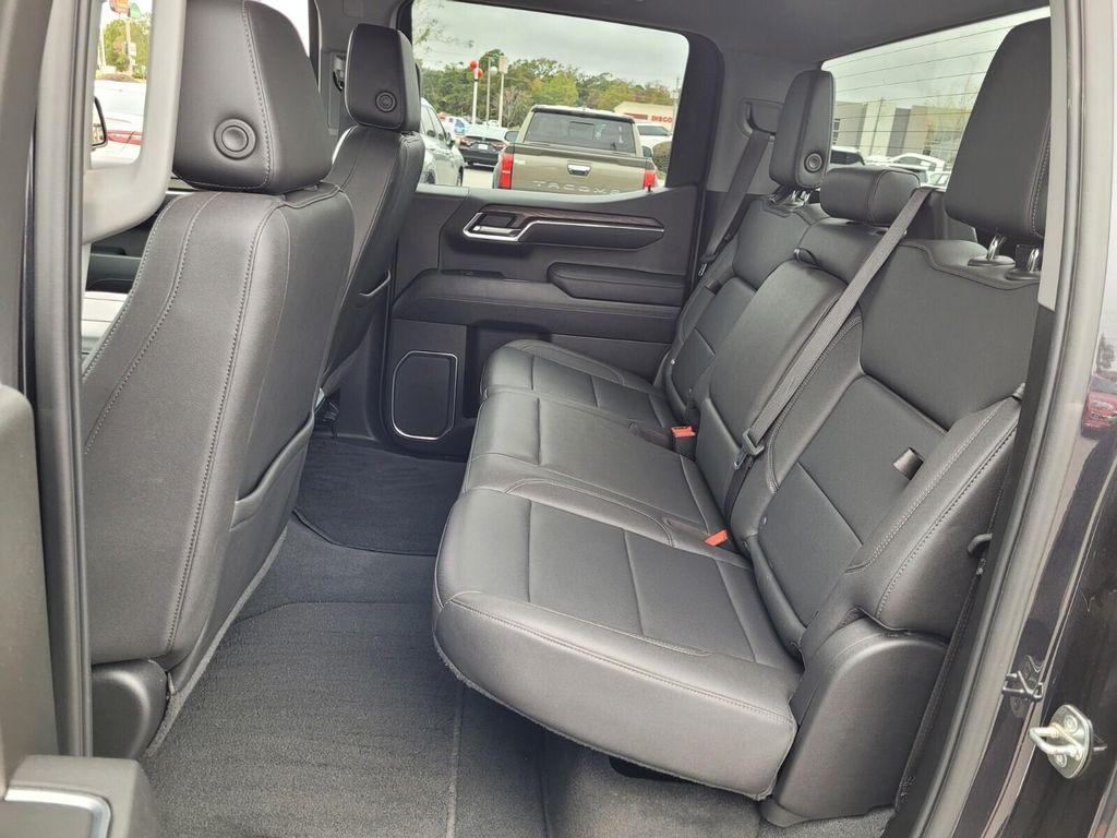 used 2023 GMC Sierra 1500 car, priced at $40,665