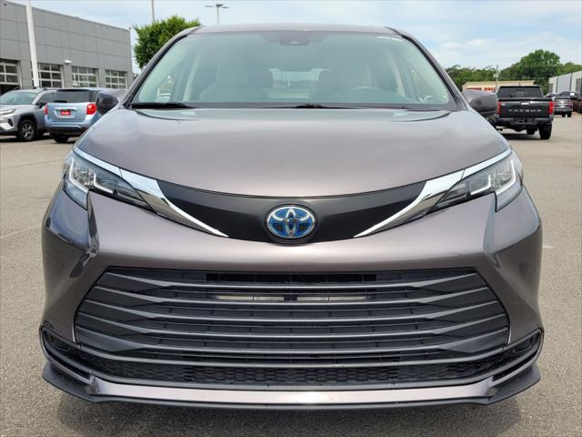 used 2022 Toyota Sienna car, priced at $25,703