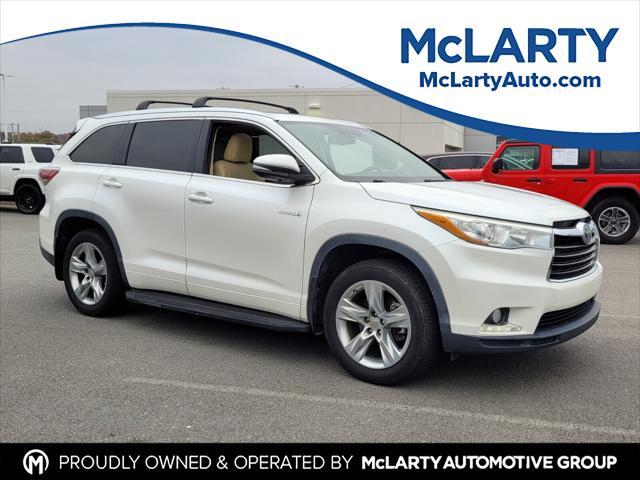 used 2015 Toyota Highlander Hybrid car, priced at $20,500