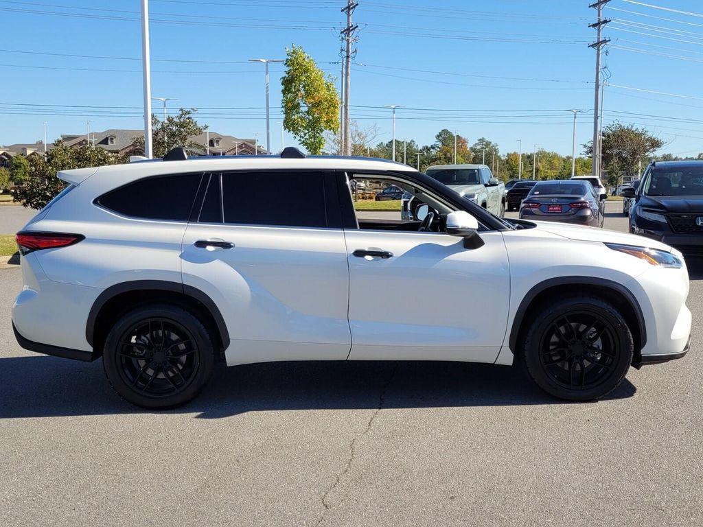 used 2021 Toyota Highlander car, priced at $25,389